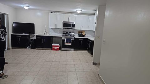 Single Family Residence in West Palm Beach FL 6688 Duval Avenue Ave 25.jpg