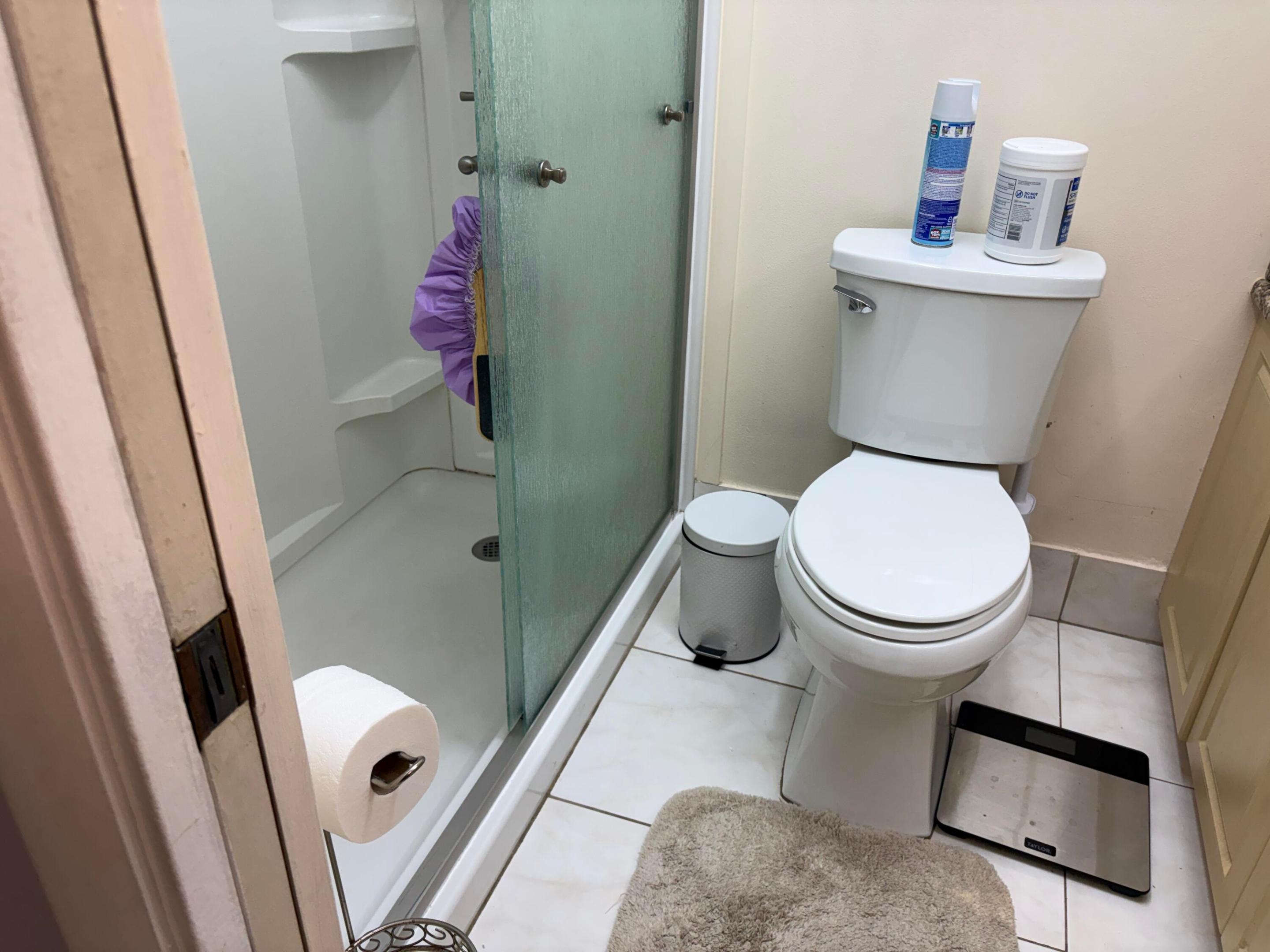 HI-GREENS OF INVERRARY - Residential