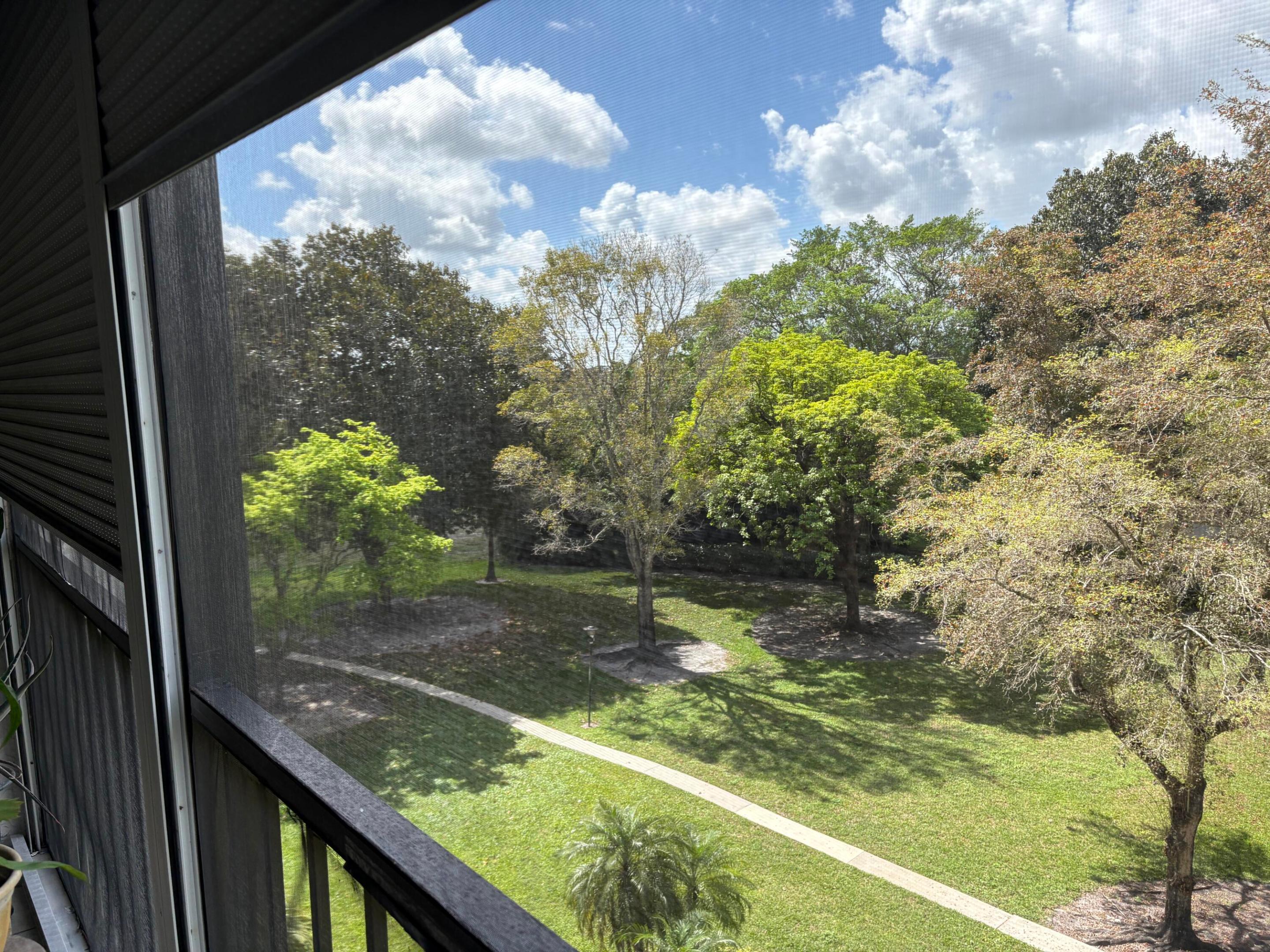 HI-GREENS OF INVERRARY - Residential