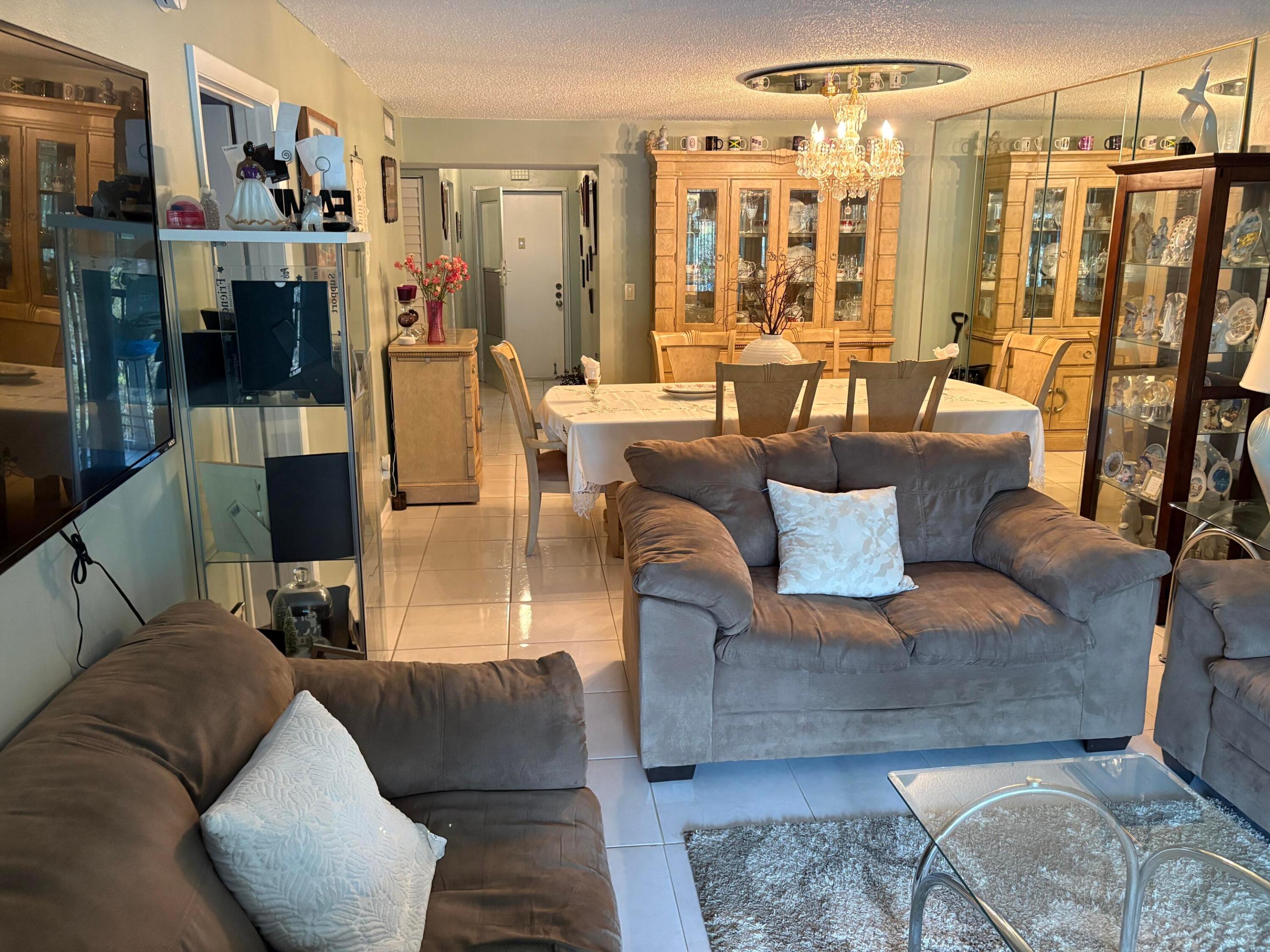 HI-GREENS OF INVERRARY - Residential