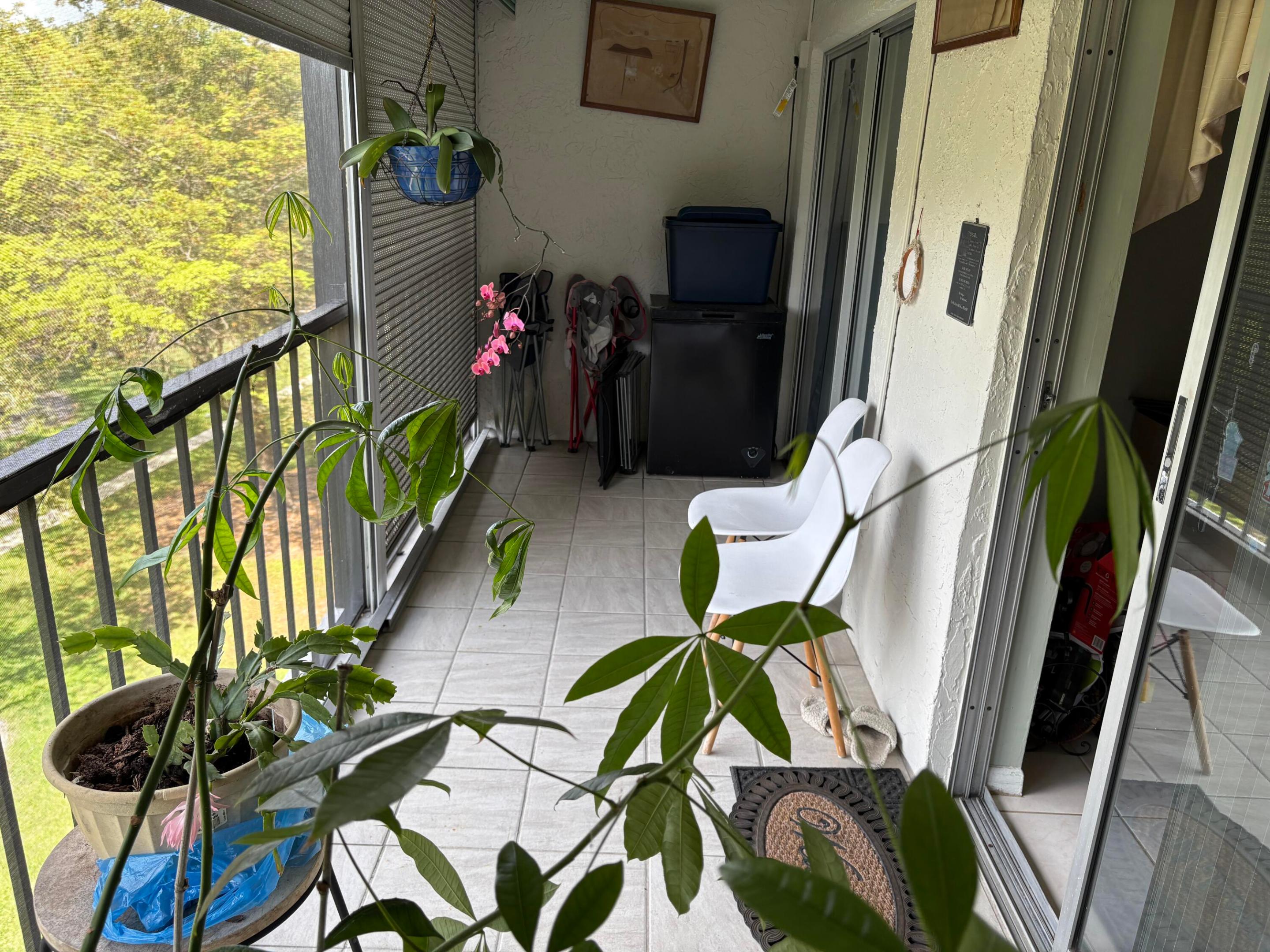 HI-GREENS OF INVERRARY - Residential