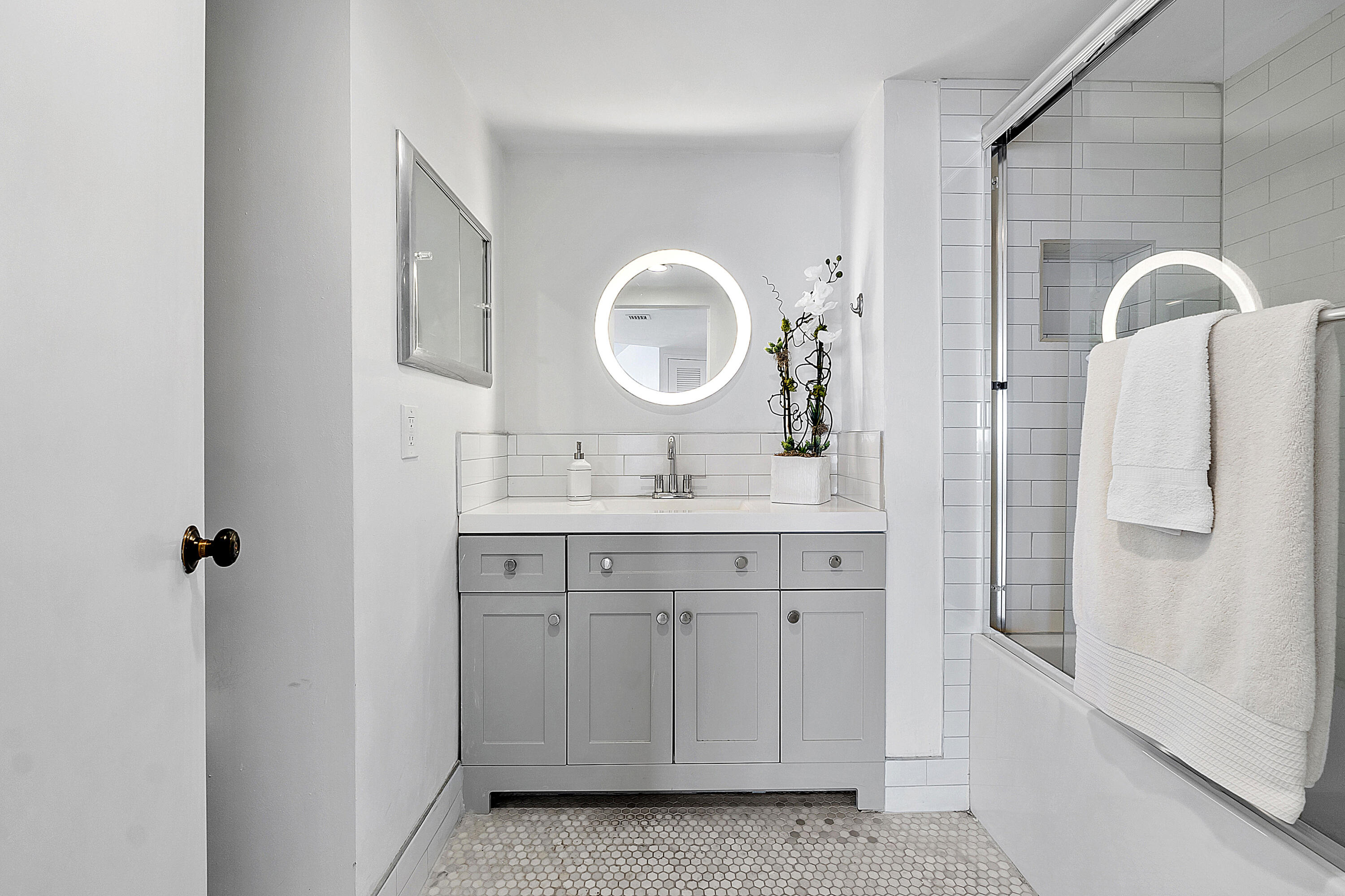 MAYA MARCA CONDO - Residential Lease