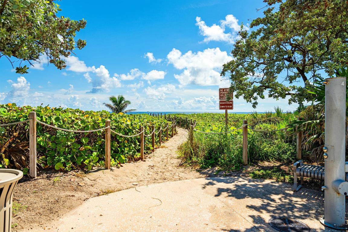 WINDEMERE HOUSE CONDO - Residential