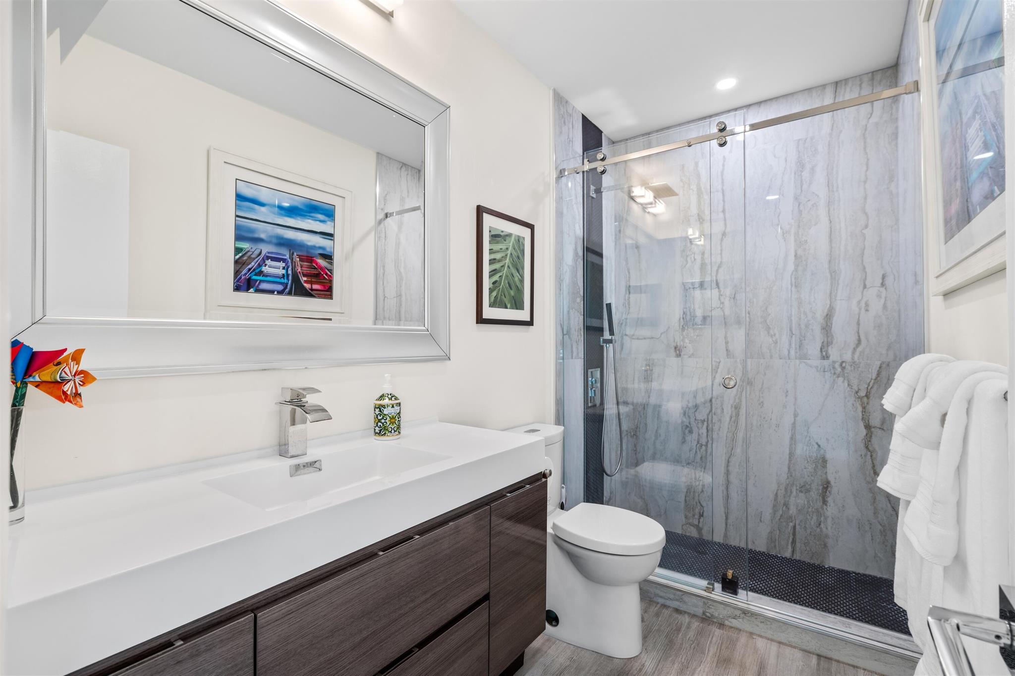 WINDEMERE HOUSE CONDO - Residential