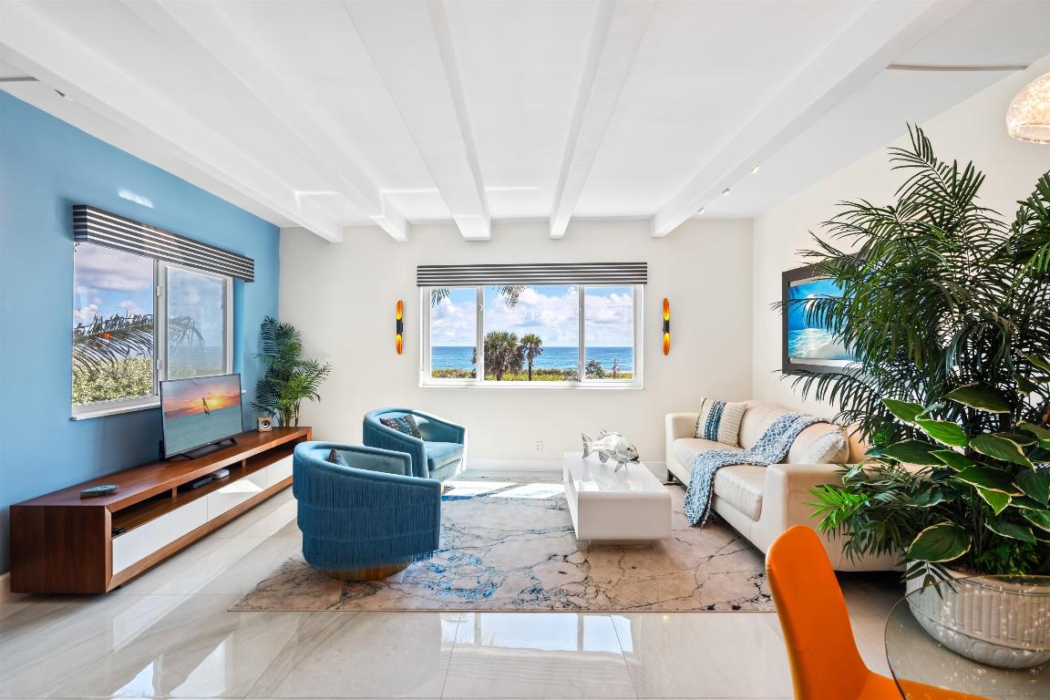 WINDEMERE HOUSE CONDO - Residential