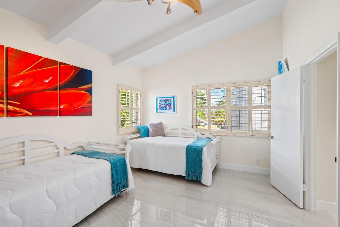 WINDEMERE HOUSE CONDO - Residential