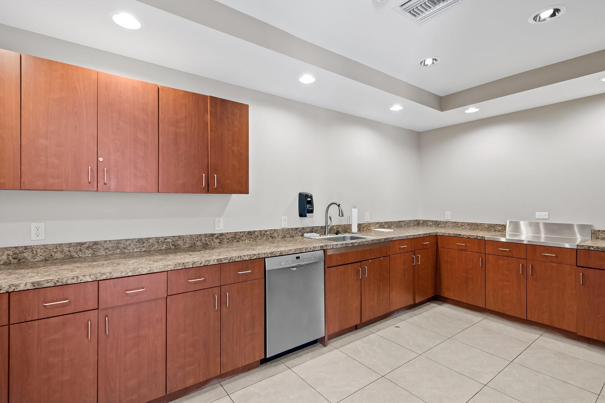 Coral Ridge Towers East - Residential