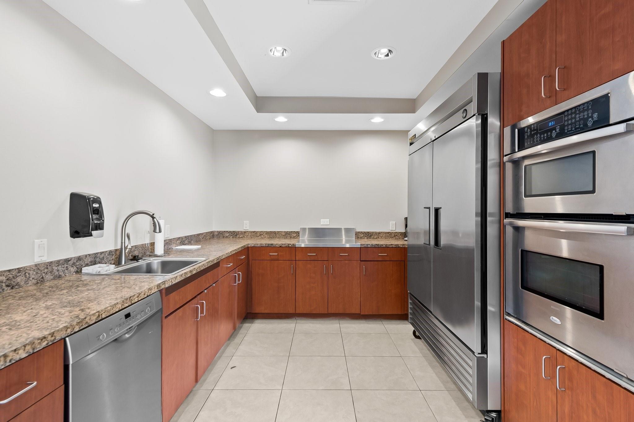 Coral Ridge Towers East - Residential