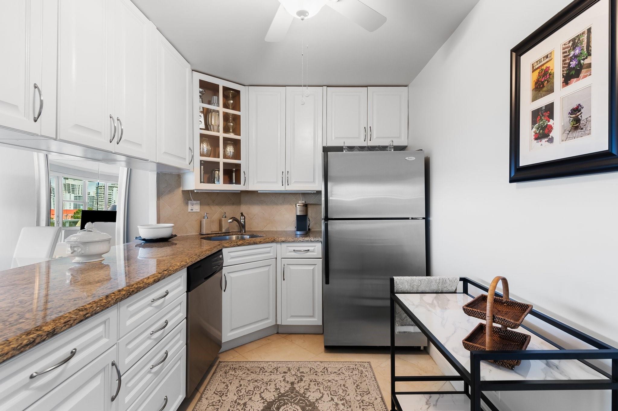 Coral Ridge Towers East - Residential