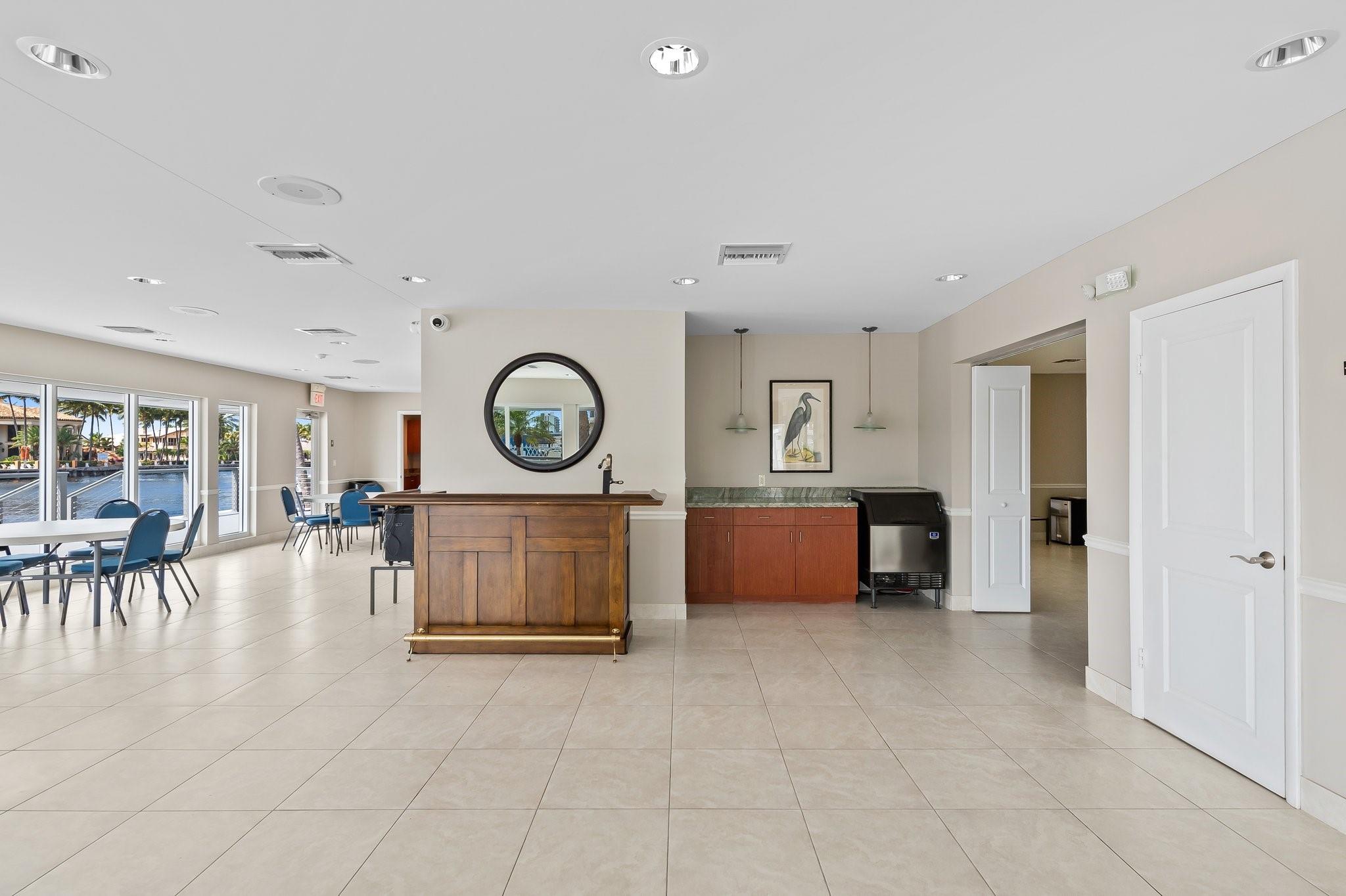 Coral Ridge Towers East - Residential