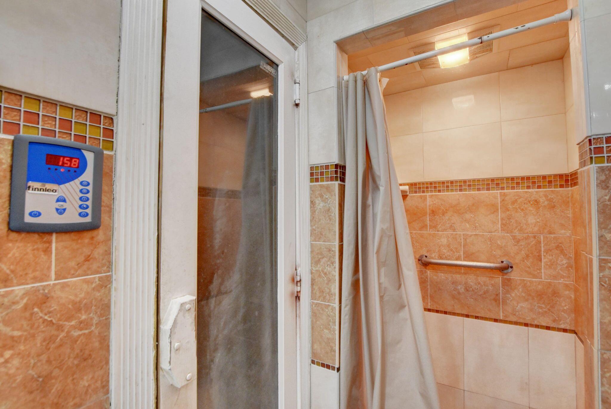 LAKE CLARKE GARDENS CONDO - Residential