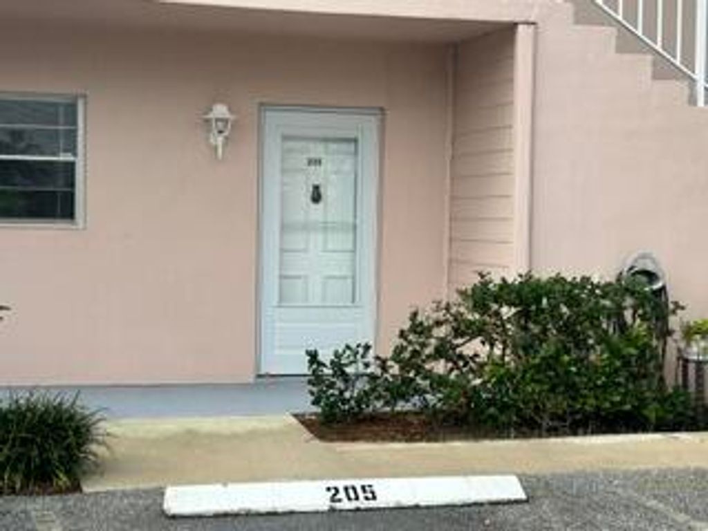 Photo of 18081 SE Country Club Drive #21-205, Jupiter, FL 33469 (MLS # B26011123)