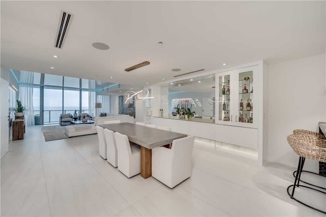 2200 N OCEAN Boulevard S904