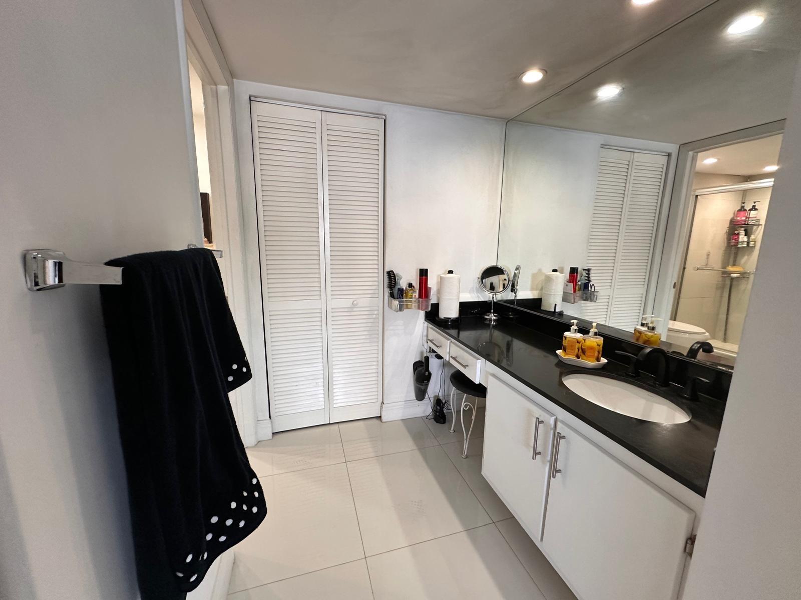 LA MER ESTATES WEST CONDO - Residential Lease