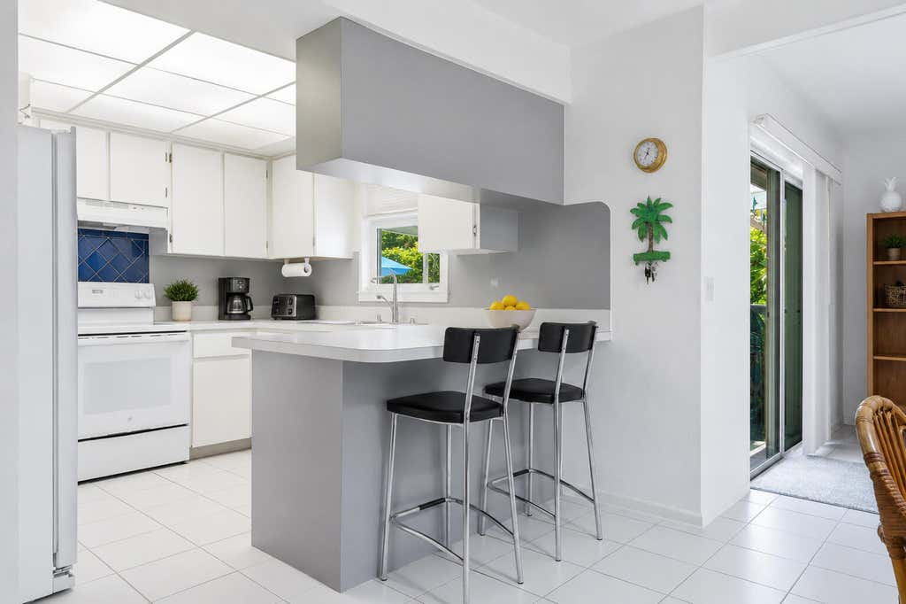Photo of 354 Edmor Road, West Palm Beach, FL 33405 (MLS # B26068783)