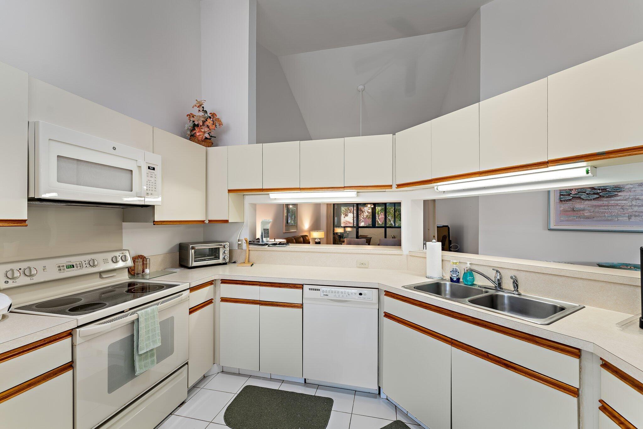 SEA OATS OF JUNO BEACH CO - Residential Lease