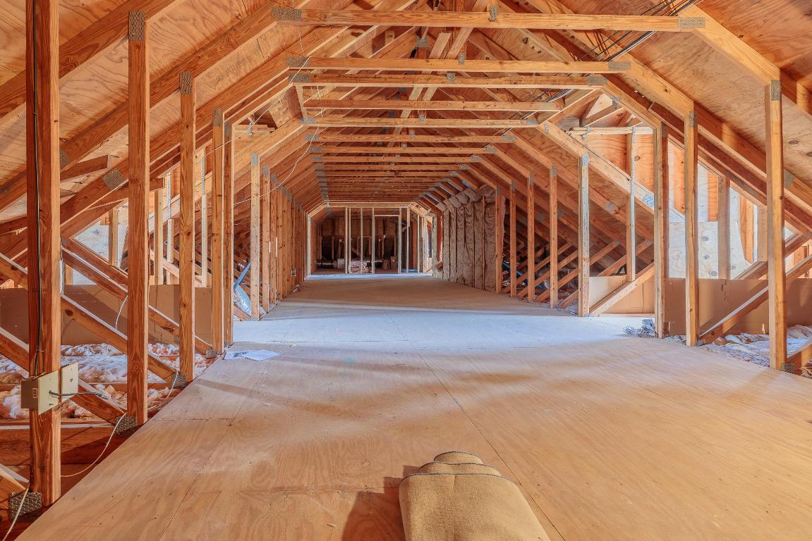 METES AND BOUNDS - Residential