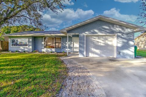 A home in Port St Lucie