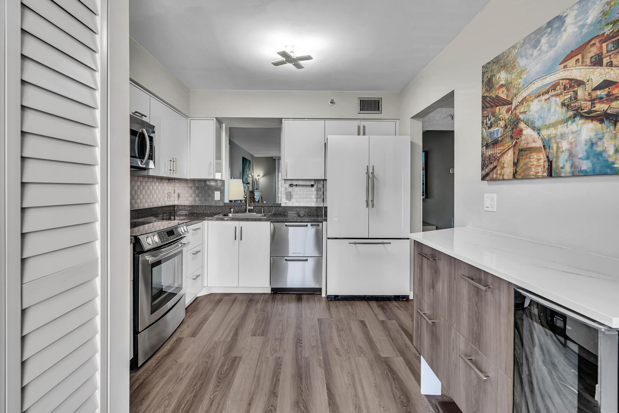 VILLAGES OF ORIOLE BONAIRE - Residential