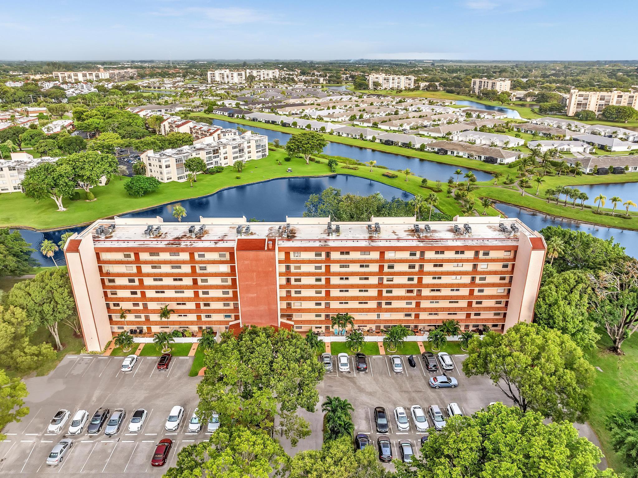 VILLAGES OF ORIOLE BONAIRE - Residential