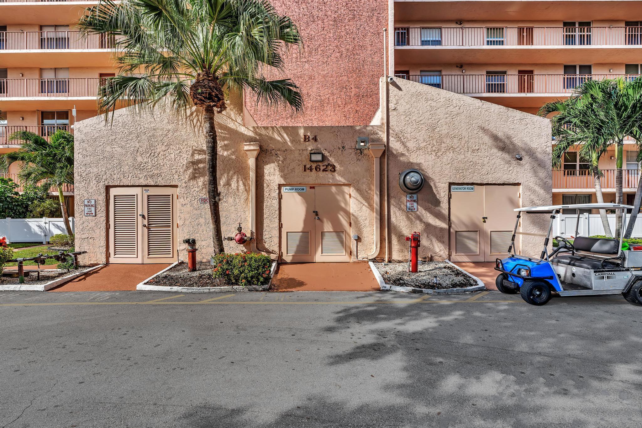 VILLAGES OF ORIOLE BONAIRE - Residential