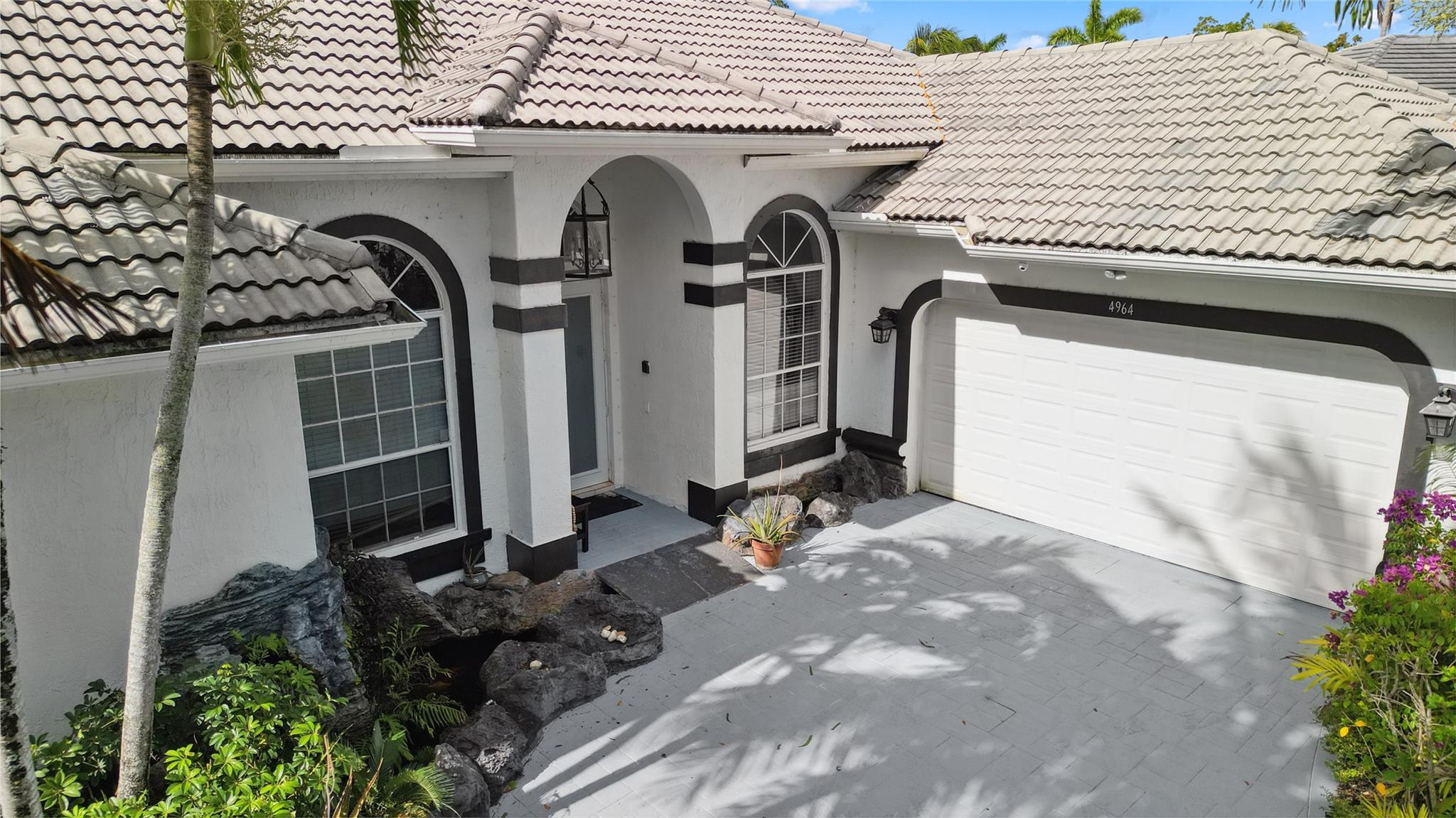 Kensington 146-39 B - Residential