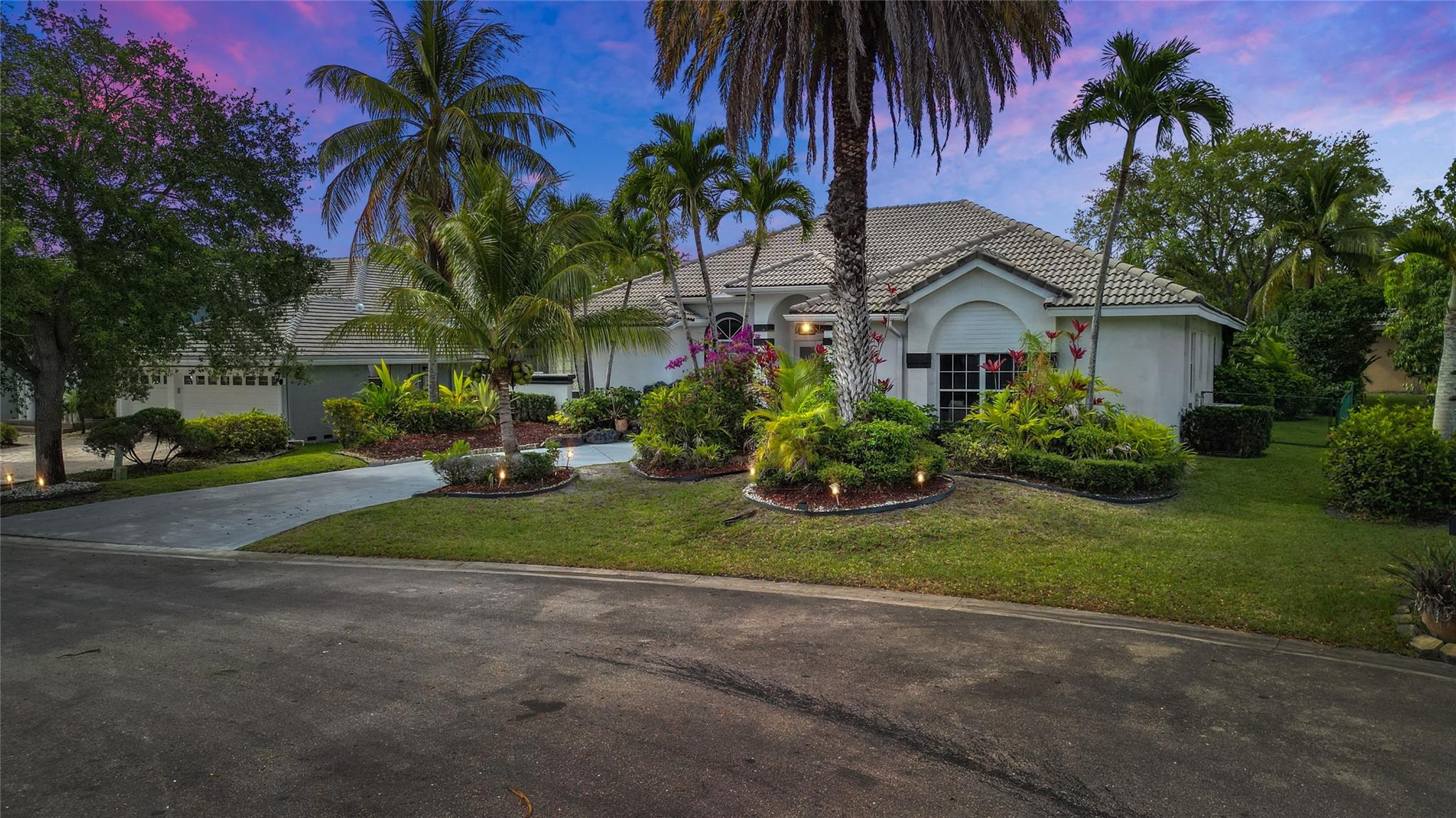 4964 NW 108th Ter