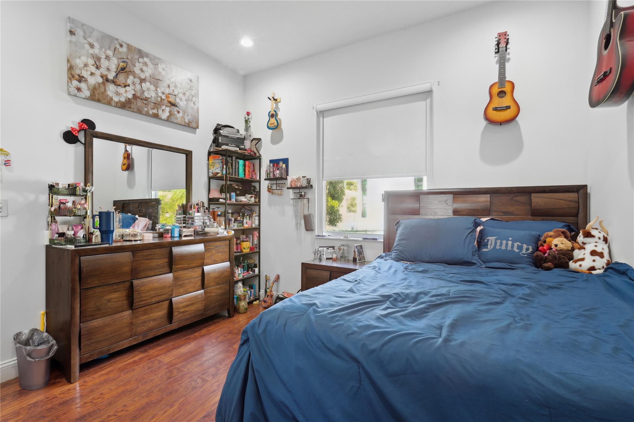Kensington 146-39 B - Residential