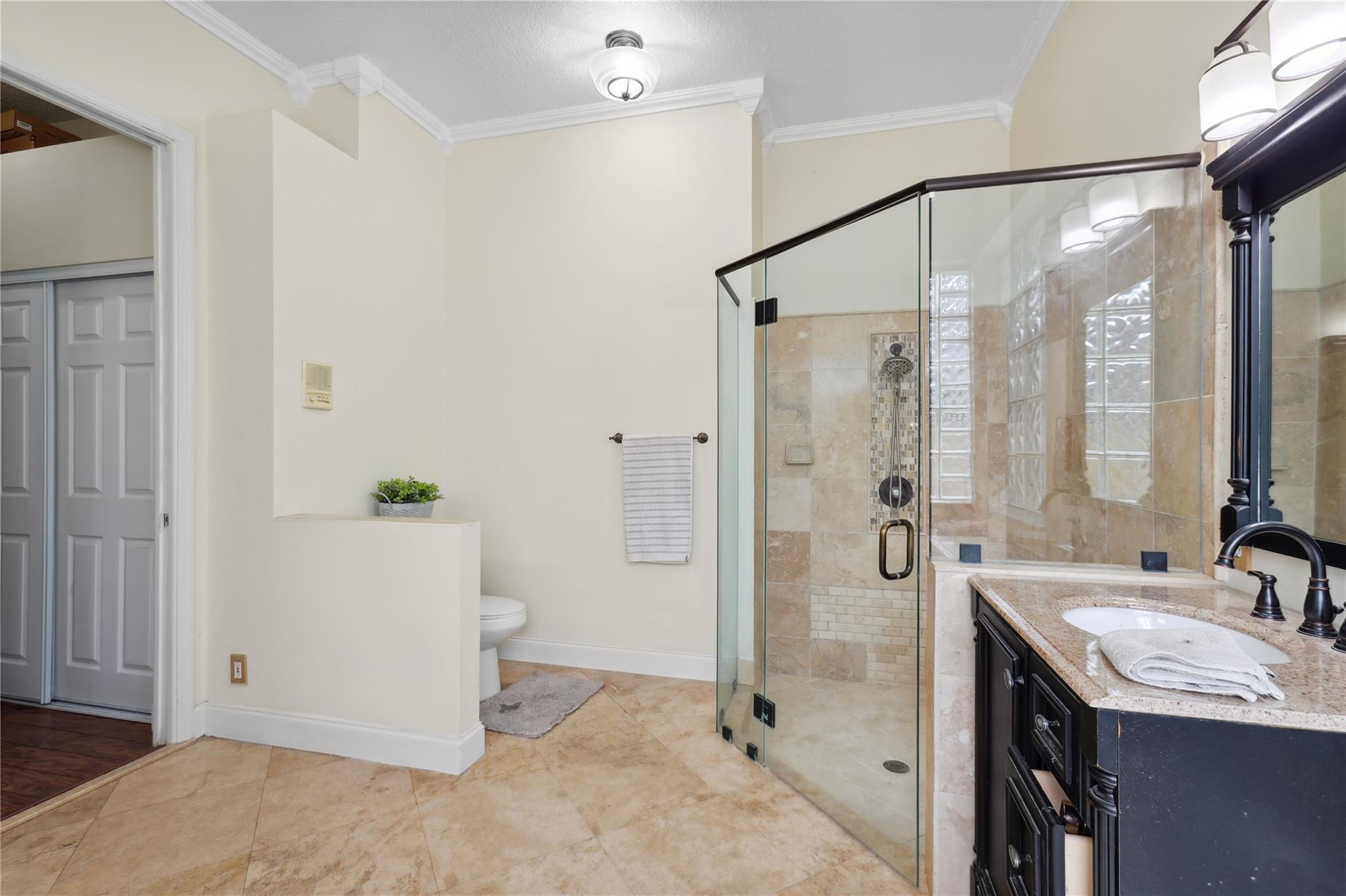 Kensington 146-39 B - Residential