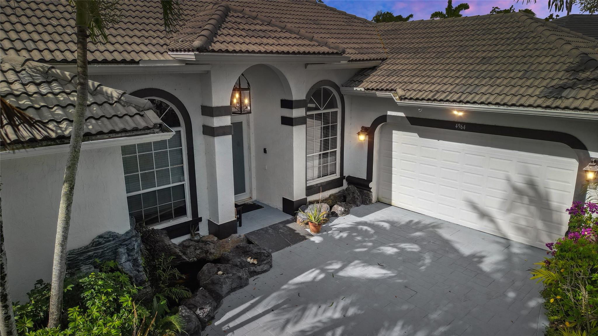 Kensington 146-39 B - Residential