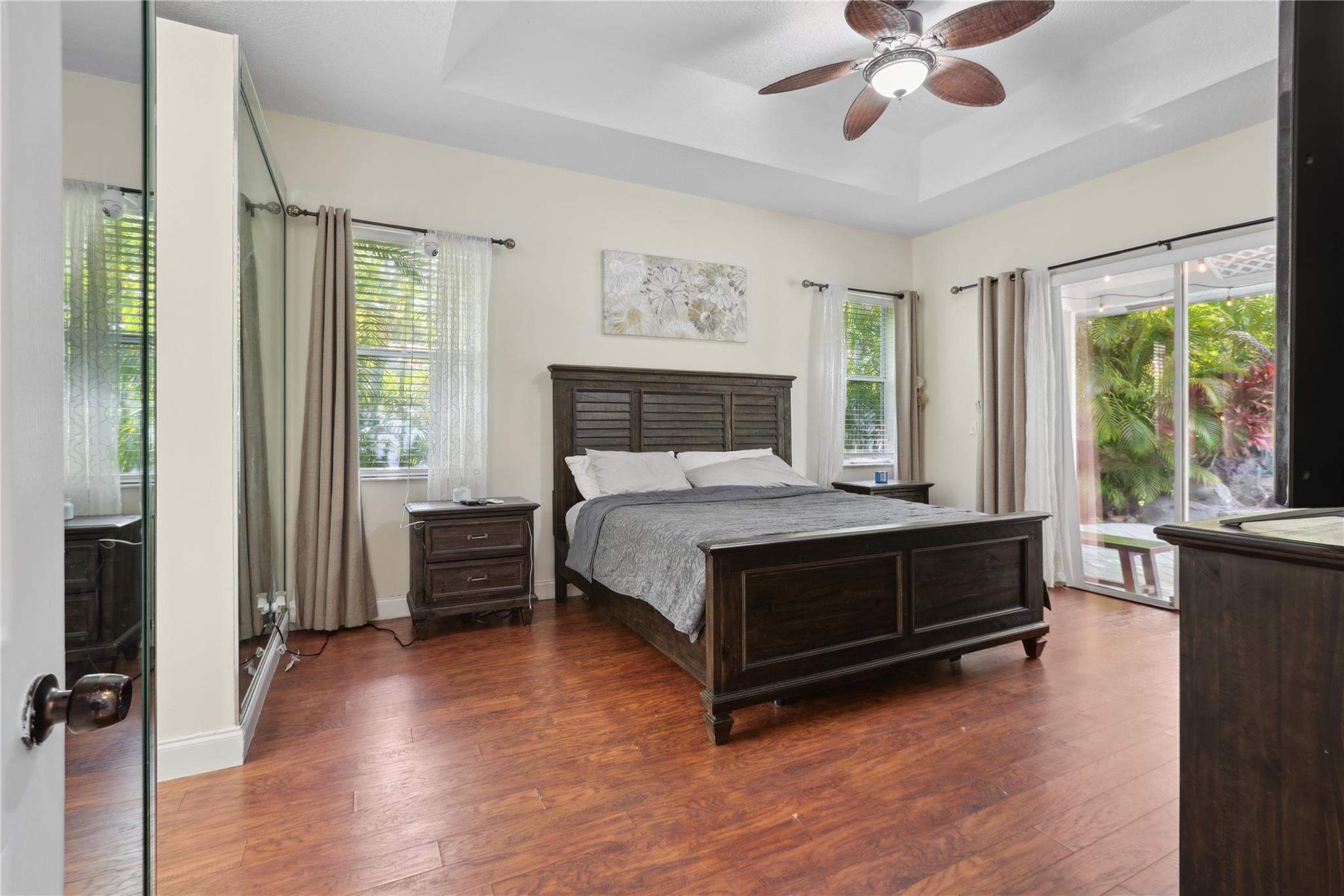 Kensington 146-39 B - Residential