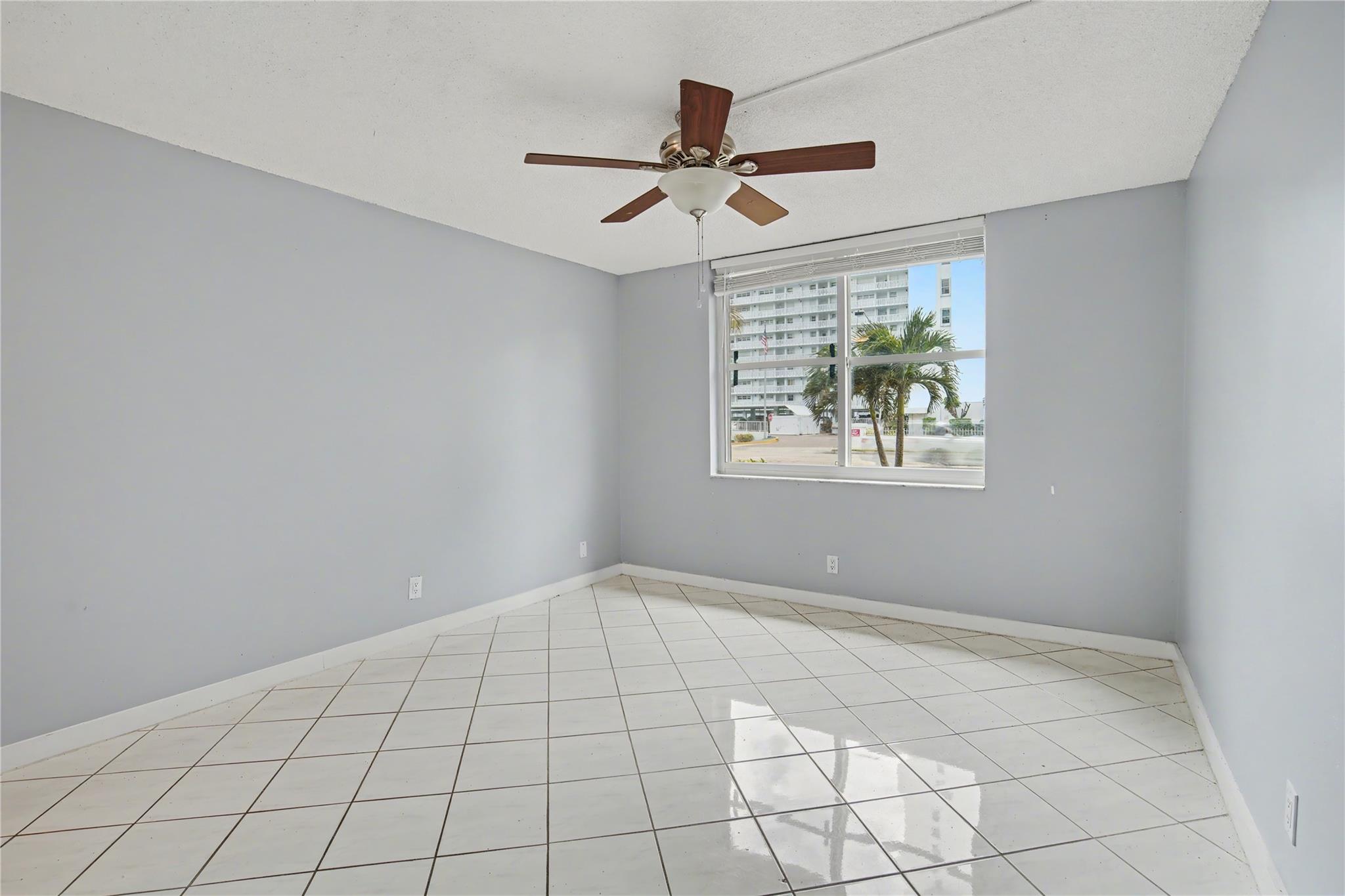 TRADEWINDS OF POMPANO - Residential Lease