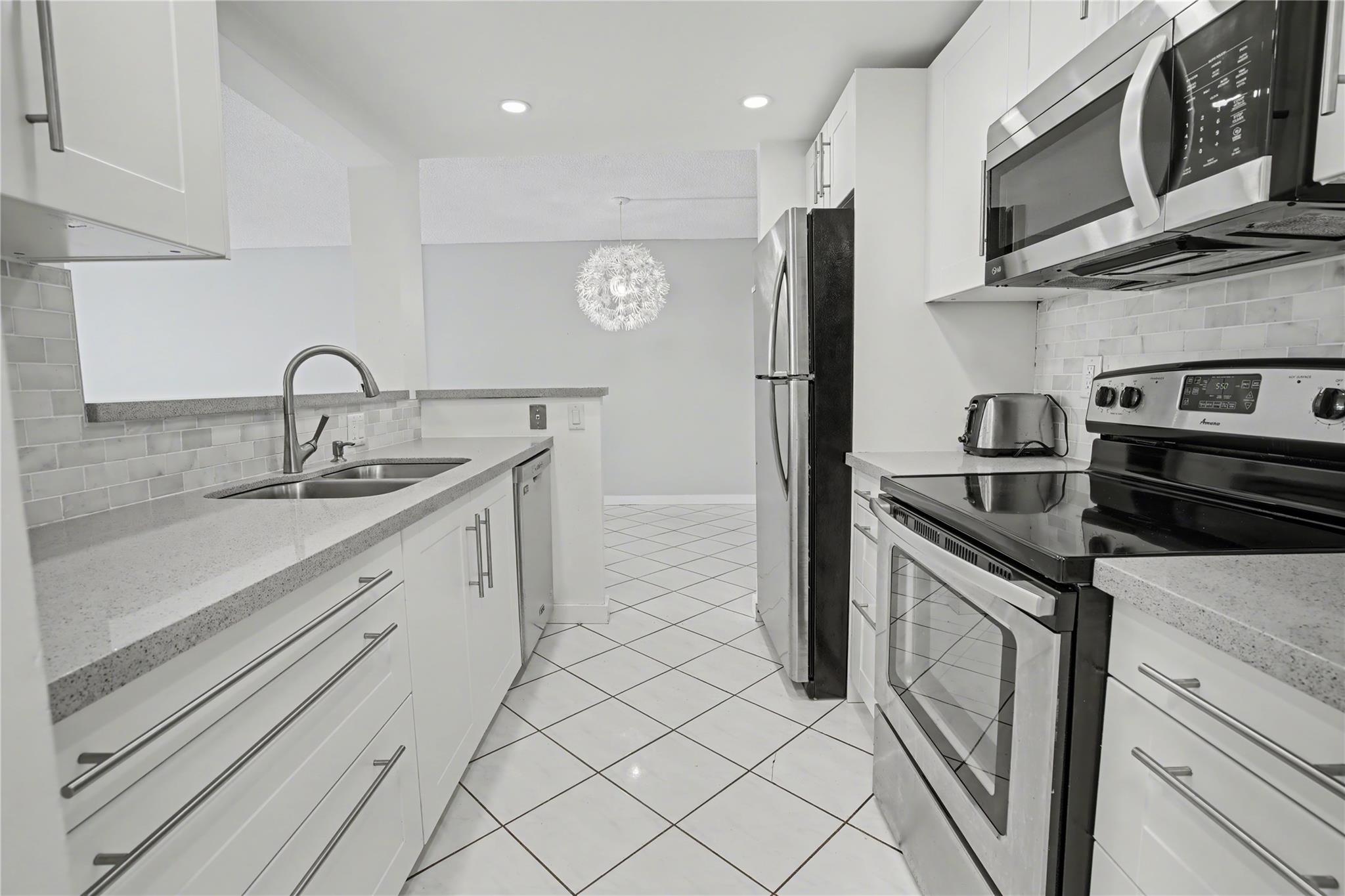 TRADEWINDS OF POMPANO - Residential Lease