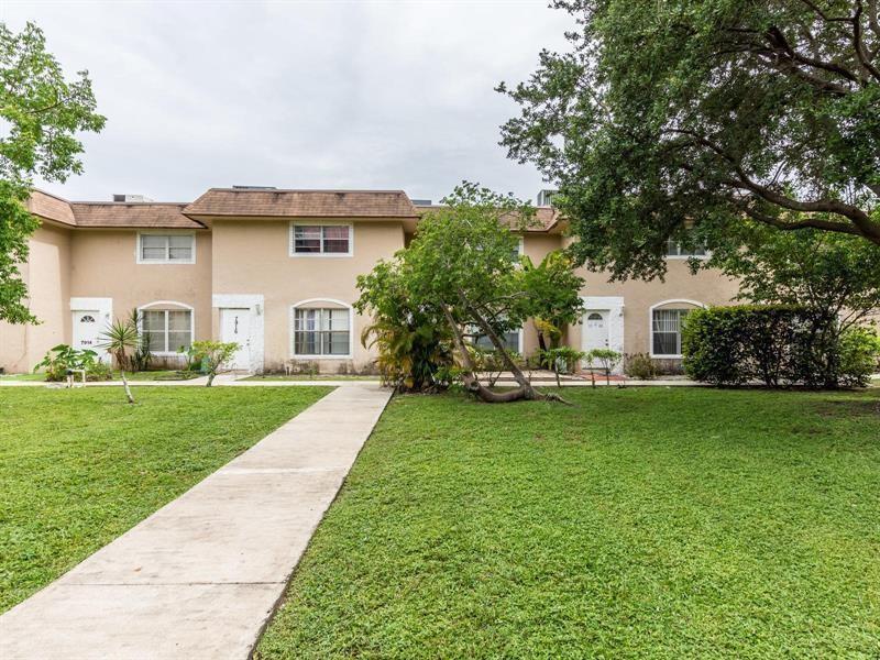7918 Kimberly Boulevard Unit 304