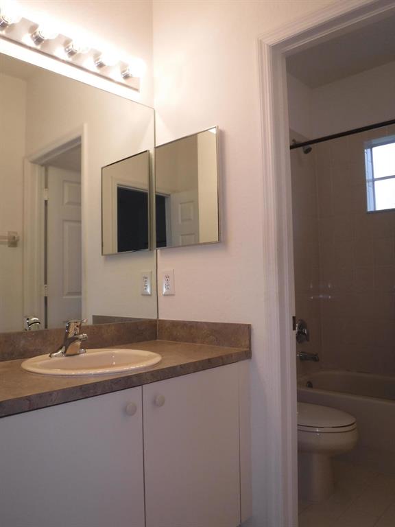 MARINER VILLAGE OF M.C. CONDO - Residential