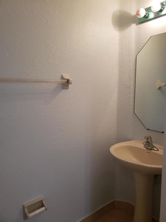 MARINER VILLAGE OF M.C. CONDO - Residential