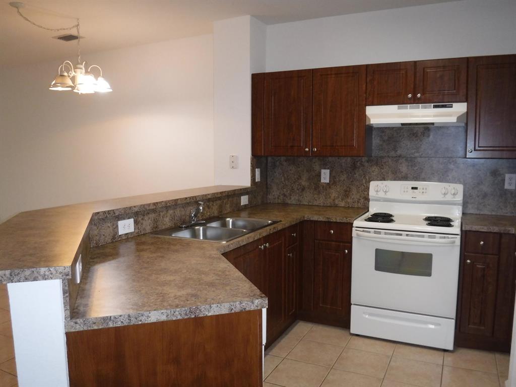 MARINER VILLAGE OF M.C. CONDO - Residential