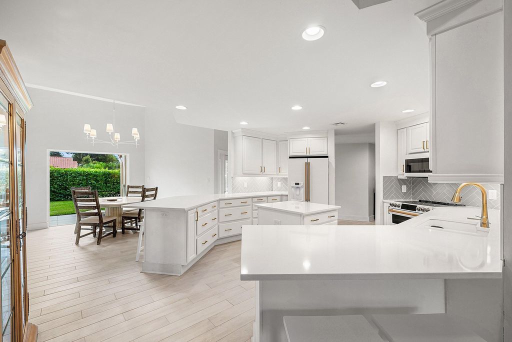 Photo of 23373 Water Circle, Boca Raton, FL 33486 (MLS # B26001894)