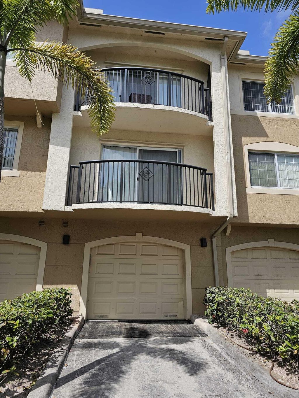 Photo of 1100 S Crestwood Court S #1116, Royal Palm Beach, FL 33411 (MLS # B26003400)