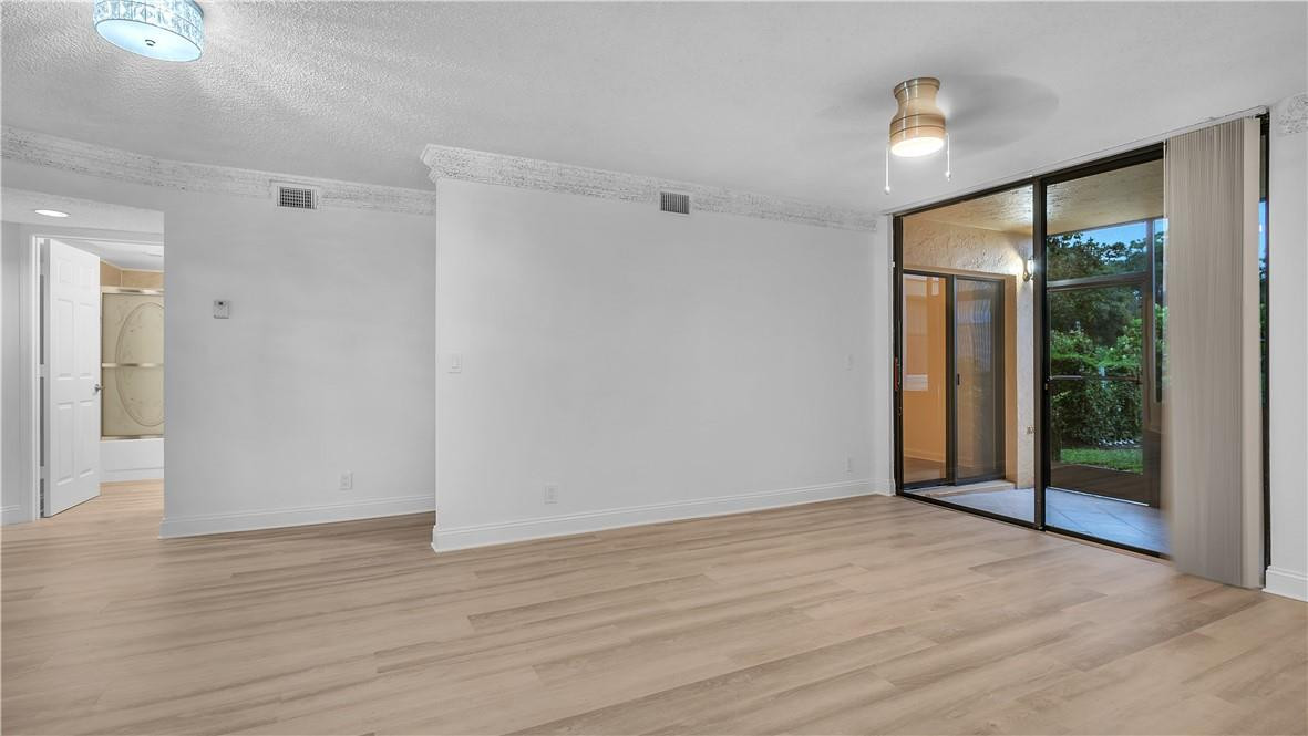 GRAND OASIS - Residential