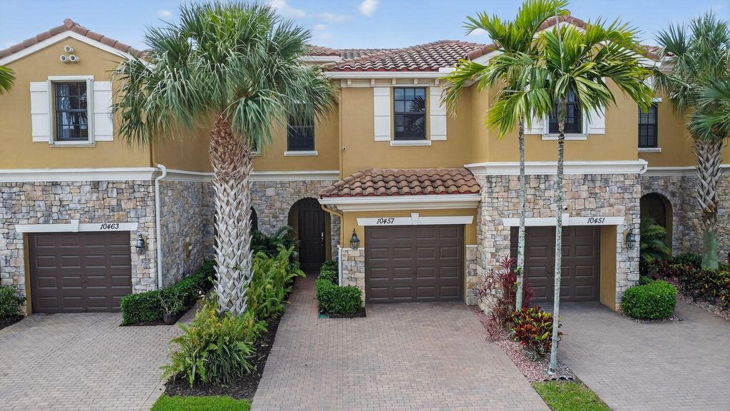 Photo of 46 Florida Way, Port Saint Lucie, FL 34952 (MLS # B26009921)