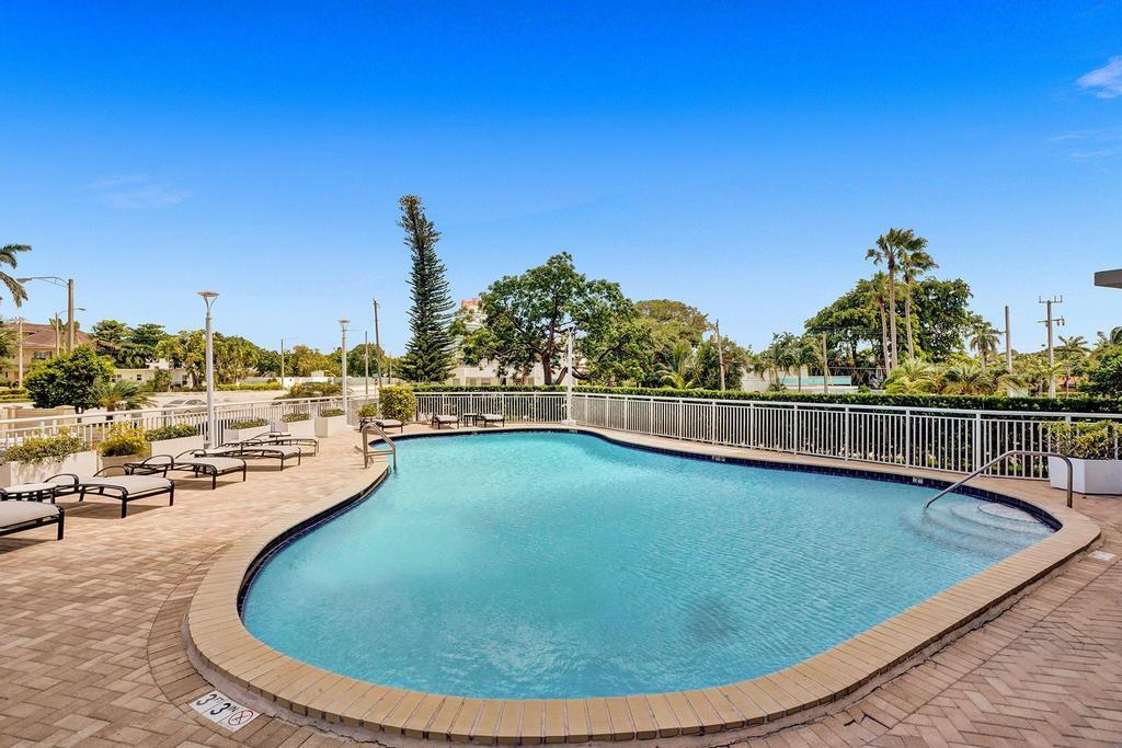 EMBASSY TOWER INC CONDO - Residential Lease