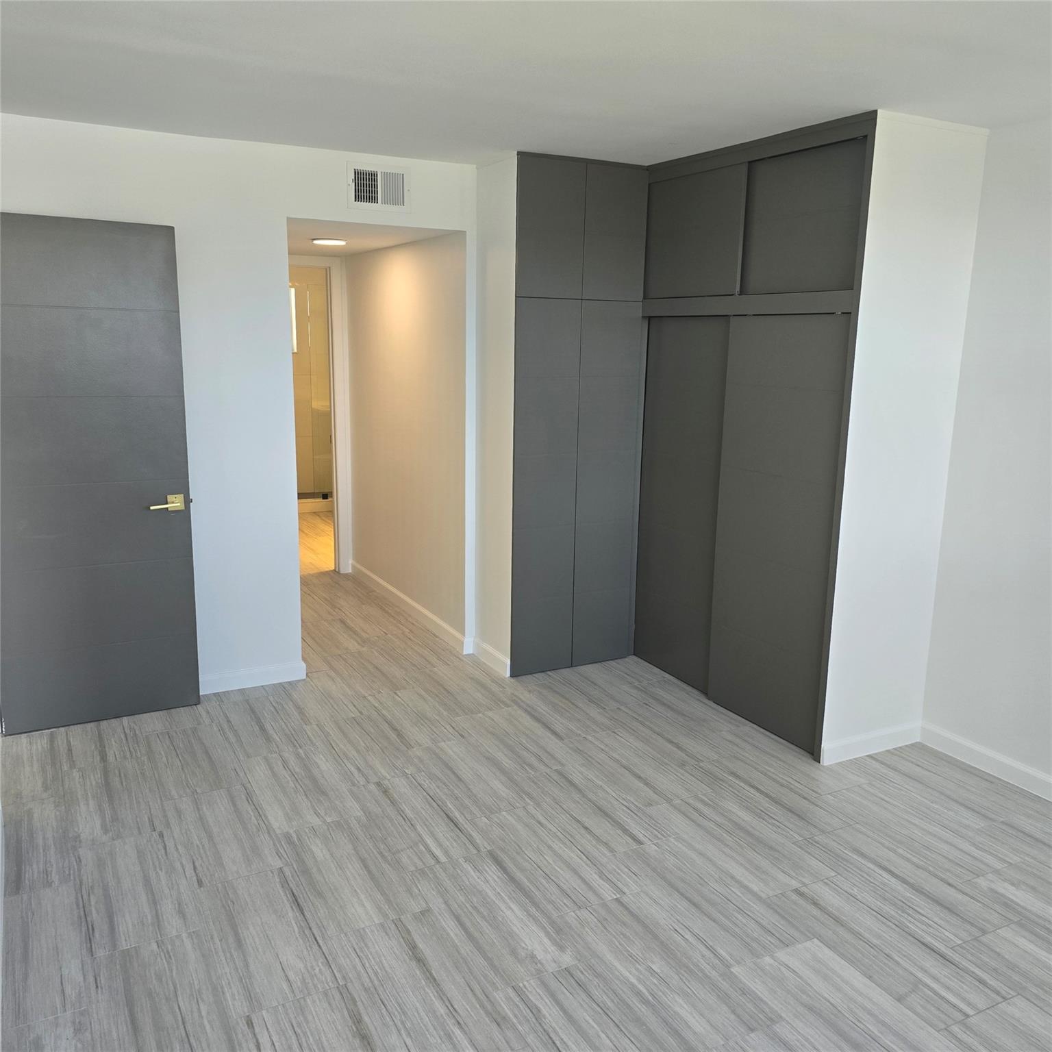 DANIANS SOUTH CONDO - Residential Lease