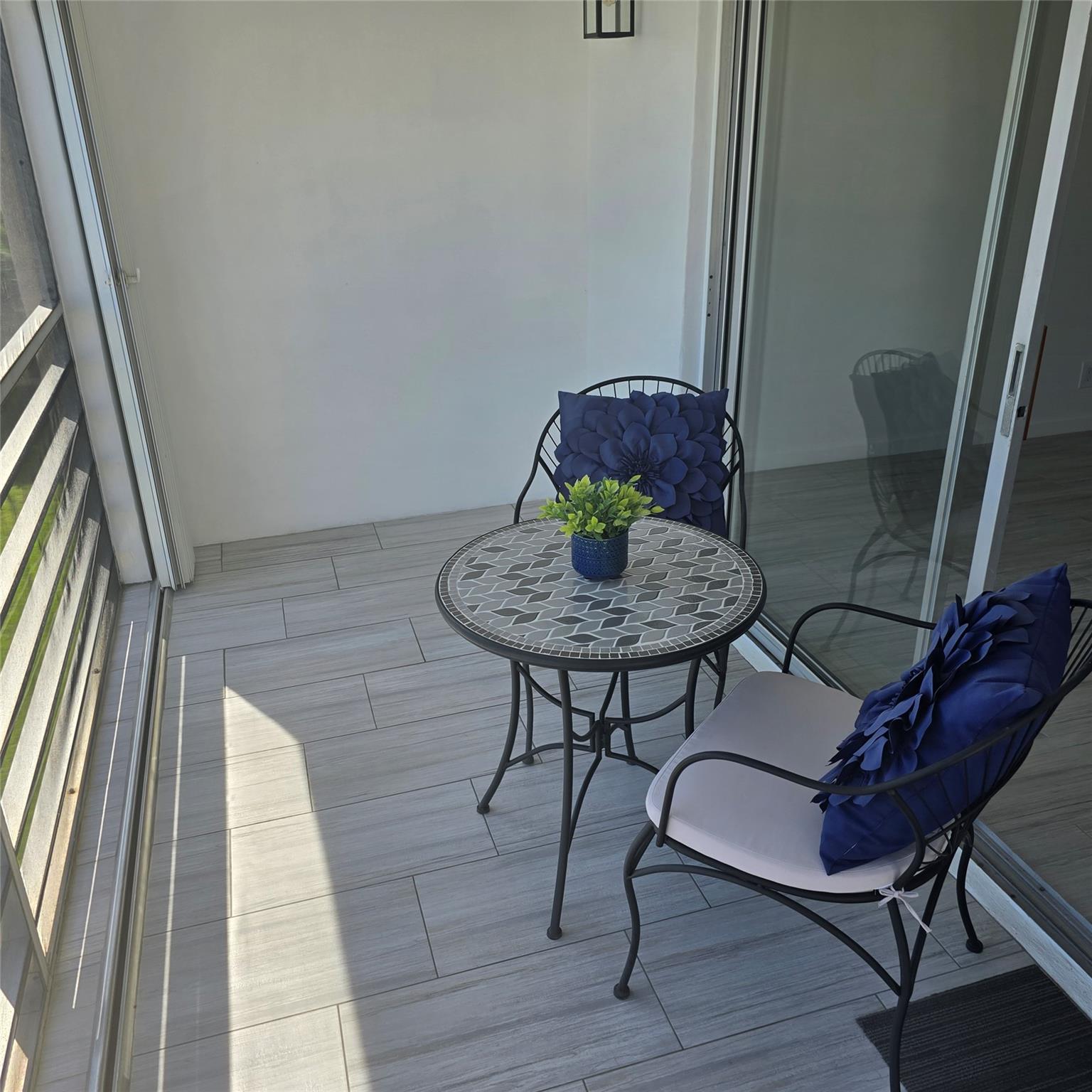 DANIANS SOUTH CONDO - Residential Lease