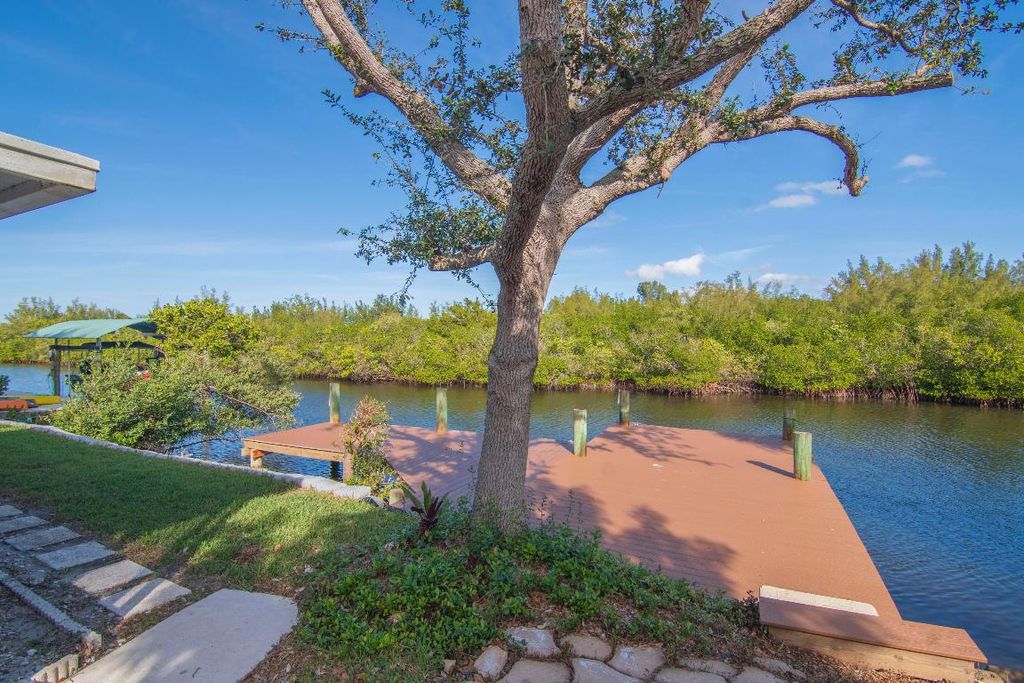 Photo of 922 Jackson Way, Fort Pierce, FL 34949 (MLS # R11144601)