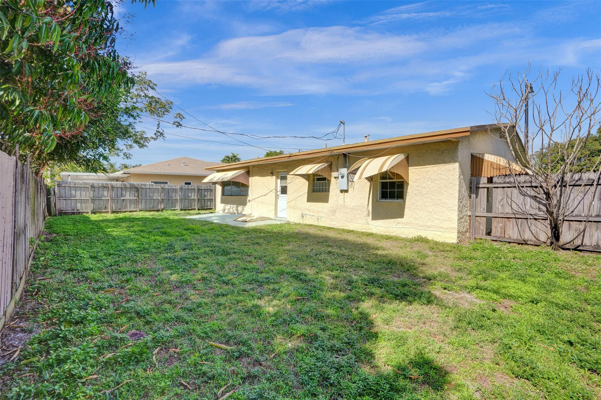 CRESTHAVEN NO 4 - Residential