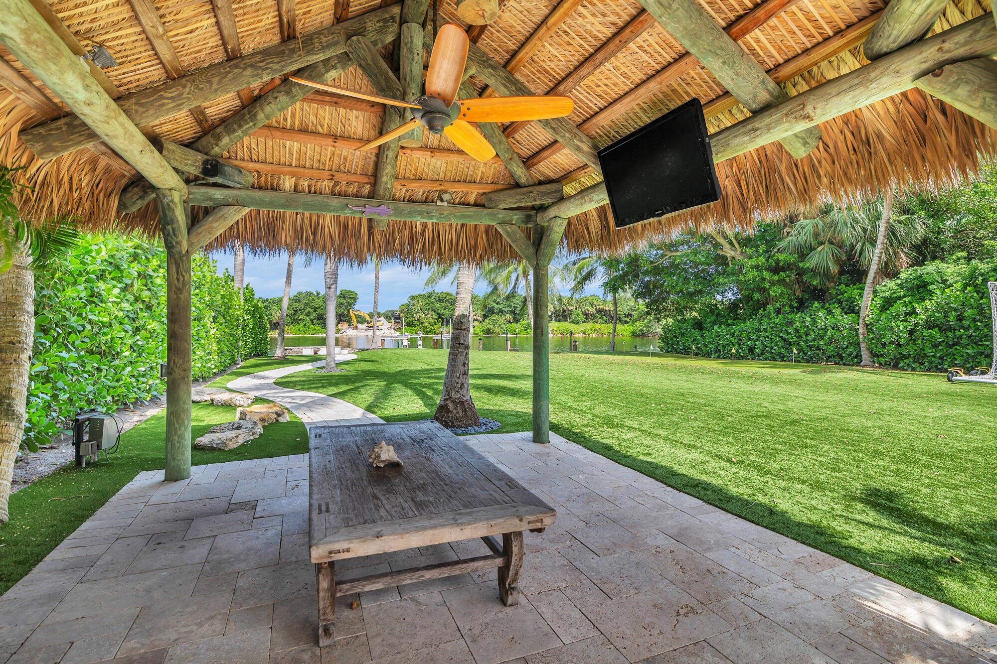 INTRACOASTAL PARK - Residential