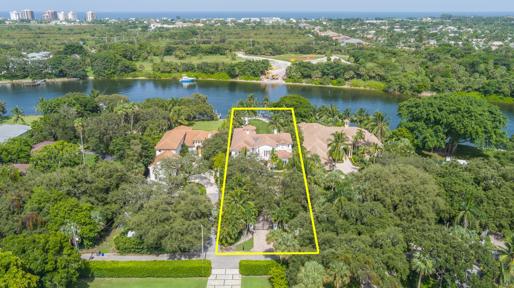 INTRACOASTAL PARK - Residential
