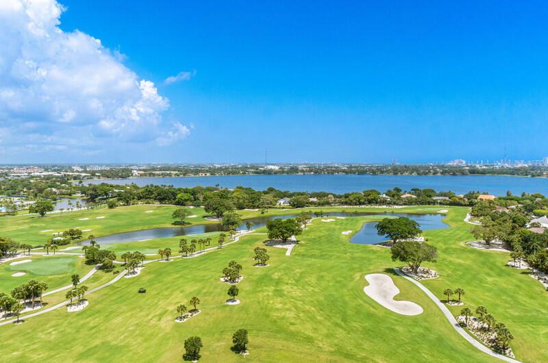 LANDS OF THE PRESIDENT/CO - Residential