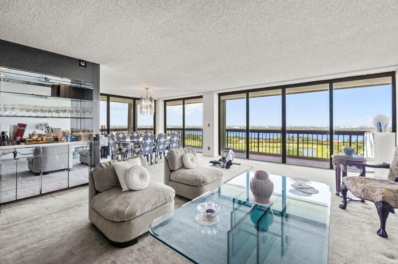 LANDS OF THE PRESIDENT/CO - Residential